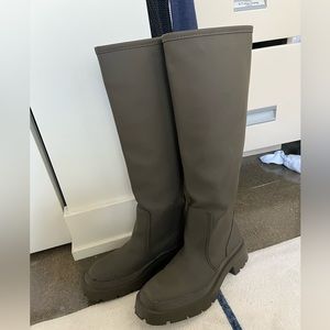 NWT Zara rubberized knee high boots sz 8 39